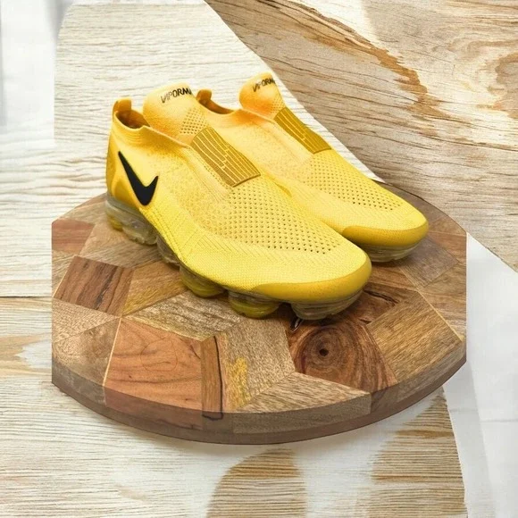 Nike Air Air Vapormax Flyknit Moc Women's Yellow Nike Flyknit
